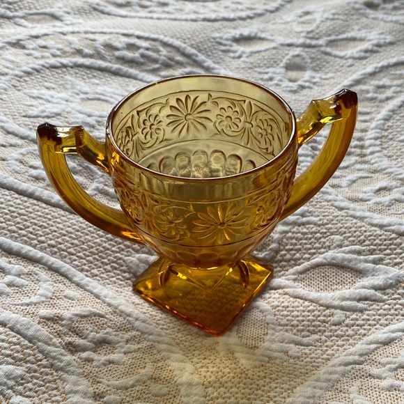 Vintage Indiana Amber Glass Floral Sugar Bowl - Picture 3 of 7